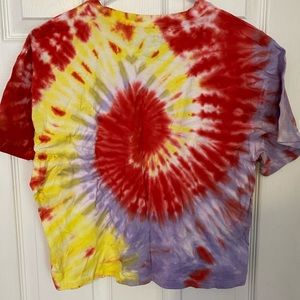 Cropped Tye-Dye Shirt